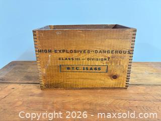 MaxSold Auction: Explosives Wood Advertising box lot 406  - Ottawa (Ontario, Canada) SELLER MANAGED Downsizing Online Auction -  Cinnabar