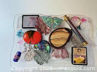 MaxSold Auction: Findings and Cabochons lot 622  - Ottawa (Ontario, Canada) SELLER MANAGED Downsizing Online Auction -  Cinnabar