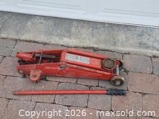 MaxSold Auction: Floor Jack  - Ottawa (Ontario, Canada) SELLER MANAGED Downsizing Online Auction -  Cinnabar
