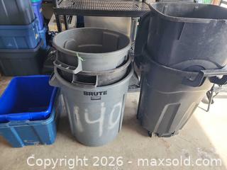 MaxSold Auction: Garbage Cans Recycling Bins Plastic Shelf - Ottawa (Ontario, Canada) SELLER MANAGED Downsizing Online Auction -  Cinnabar