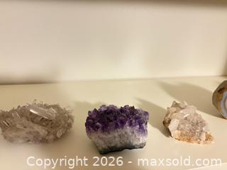 MaxSold Auction: Geode lot 661 - Ottawa (Ontario, Canada) SELLER MANAGED Downsizing Online Auction -  Cinnabar
