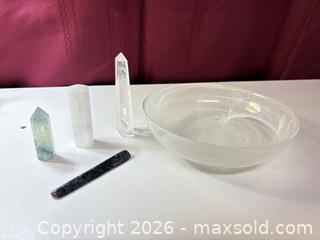 MaxSold Auction: Glass bowl and minerals, quartz, selenite, fluorite, and more - Ottawa (Ontario, Canada) SELLER MANAGED Downsizing Online Auction -  Cinnabar