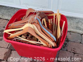 MaxSold Auction: Huge tub full of wood hangers - Ottawa (Ontario, Canada) SELLER MANAGED Downsizing Online Auction -  Cinnabar