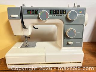 MaxSold Auction: Janome Sewing Machine - Ottawa (Ontario, Canada) SELLER MANAGED Downsizing Online Auction -  Cinnabar