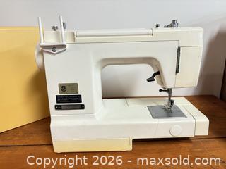 MaxSold Auction: Janome Sewing Machine - Ottawa (Ontario, Canada) SELLER MANAGED Downsizing Online Auction -  Cinnabar
