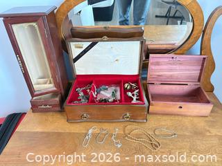 MaxSold Auction: Jewelry and jewelry boxes lot 201 - Ottawa (Ontario, Canada) SELLER MANAGED Downsizing Online Auction -  Cinnabar