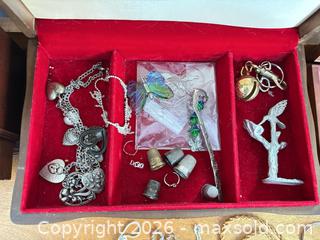 MaxSold Auction: Jewelry and jewelry boxes lot 201 - Ottawa (Ontario, Canada) SELLER MANAGED Downsizing Online Auction -  Cinnabar