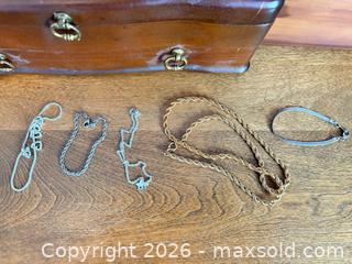 MaxSold Auction: Jewelry and jewelry boxes lot 201 - Ottawa (Ontario, Canada) SELLER MANAGED Downsizing Online Auction -  Cinnabar