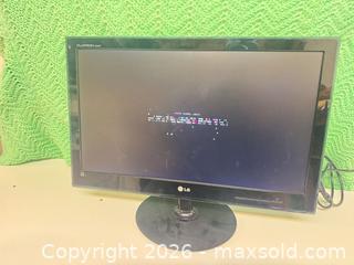 MaxSold Auction: LG Flatron monitor  - Ottawa (Ontario, Canada) SELLER MANAGED Downsizing Online Auction -  Cinnabar