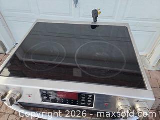 MaxSold Auction: LG Glass Top Electric Stove  - Ottawa (Ontario, Canada) SELLER MANAGED Downsizing Online Auction -  Cinnabar