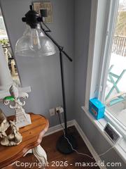 MaxSold Auction: Modern Reading Lamp - Ottawa (Ontario, Canada) SELLER MANAGED Downsizing Online Auction -  Cinnabar