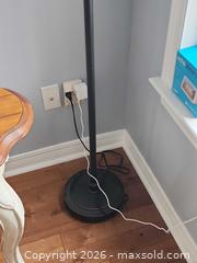 MaxSold Auction: Modern Reading Lamp - Ottawa (Ontario, Canada) SELLER MANAGED Downsizing Online Auction -  Cinnabar