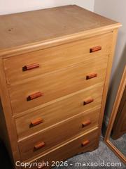 MaxSold Auction: Old 5 Drawer Dresser and Mirror - Ottawa (Ontario, Canada) SELLER MANAGED Downsizing Online Auction -  Cinnabar