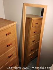 MaxSold Auction: Old 5 Drawer Dresser and Mirror - Ottawa (Ontario, Canada) SELLER MANAGED Downsizing Online Auction -  Cinnabar