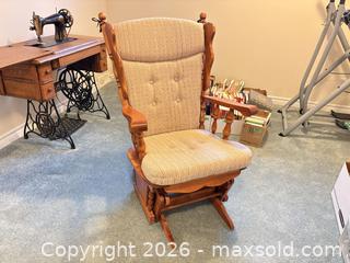 MaxSold Auction: Platform Rocker lot 672 - Ottawa (Ontario, Canada) SELLER MANAGED Downsizing Online Auction -  Cinnabar