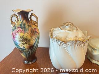 MaxSold Auction: Powder jars, music boxes and other fancy glassware  - Ottawa (Ontario, Canada) SELLER MANAGED Downsizing Online Auction -  Cinnabar