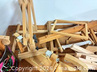 MaxSold Auction: Quilting Frame Collection lot 656 - Ottawa (Ontario, Canada) SELLER MANAGED Downsizing Online Auction -  Cinnabar