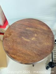 MaxSold Auction: Round Parlour Table Lot 329  - Ottawa (Ontario, Canada) SELLER MANAGED Downsizing Online Auction -  Cinnabar