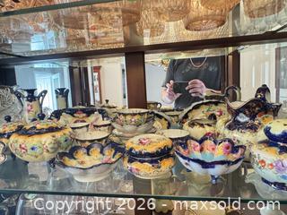 MaxSold Auction: Royal Nippon dinnerware set  - Ottawa (Ontario, Canada) SELLER MANAGED Downsizing Online Auction -  Cinnabar