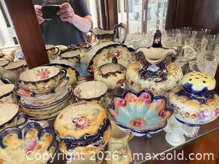 MaxSold Auction: Royal Nippon dinnerware set  - Ottawa (Ontario, Canada) SELLER MANAGED Downsizing Online Auction -  Cinnabar