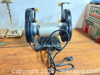 MaxSold Auction: Ryobi 6” Bench Grinder - Ottawa (Ontario, Canada) SELLER MANAGED Downsizing Online Auction -  Cinnabar