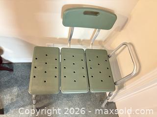 MaxSold Auction: Shower Seat, Bed Rail, and Toilet seat with hand rails lot 681 - Ottawa (Ontario, Canada) SELLER MANAGED Downsizing Online Auction -  Cinnabar