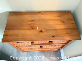 MaxSold Auction: Six drawer wicker basket dresser lot 206 - Ottawa (Ontario, Canada) SELLER MANAGED Downsizing Online Auction -  Cinnabar