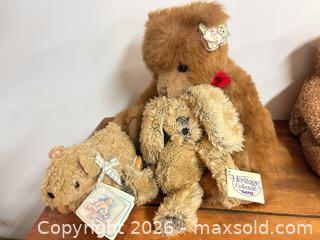 MaxSold Auction: Stuffed bear lot 425 - Ottawa (Ontario, Canada) SELLER MANAGED Downsizing Online Auction -  Cinnabar