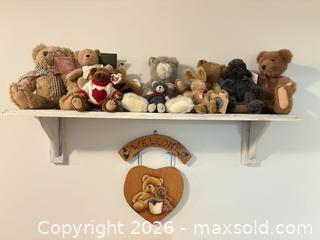 MaxSold Auction: Stuffed bears lot 420 - Ottawa (Ontario, Canada) SELLER MANAGED Downsizing Online Auction -  Cinnabar