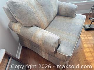 MaxSold Auction: Super Comfy love seat and chair set  - Ottawa (Ontario, Canada) SELLER MANAGED Downsizing Online Auction -  Cinnabar