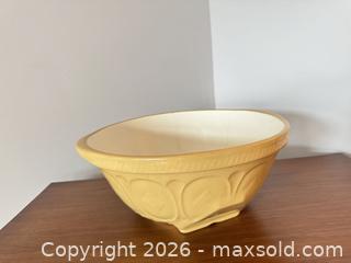 MaxSold Auction: T.G. Green “Gripstand” mixing bowl  - Ottawa (Ontario, Canada) SELLER MANAGED Downsizing Online Auction -  Cinnabar