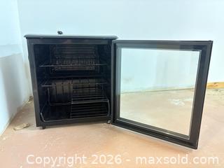 MaxSold Auction: Wine fridge  - Ottawa (Ontario, Canada) SELLER MANAGED Downsizing Online Auction -  Cinnabar