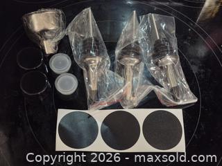 MaxSold Auction: FineDine Glass Oil Dispenser with Accessories - Toronto (Ontario, Canada) SELLER MANAGED Downsizing Online Auction - McAdam Avenue