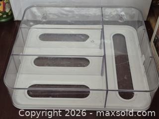 MaxSold Auction: Slotted Lid Plastic Bags Organizer Like New - Toronto (Ontario, Canada) SELLER MANAGED Downsizing Online Auction - McAdam Avenue