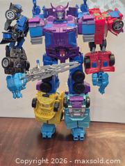MaxSold Auction: Transformers Combiner Wars G2 Menasor Combiner 5 Figures Complete - Toronto (Ontario, Canada) SELLER MANAGED Downsizing Online Auction - McAdam Avenue