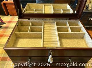 MaxSold Auction: Jewelry Box - Toronto (Ontario, Canada) SELLER MANAGED Downsizing Online Auction - Shudell Avenue