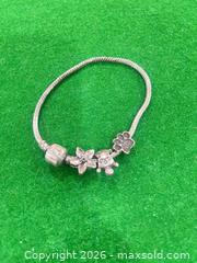 MaxSold Auction: Lot of 6 Costume Charm & Chain Bracelets, Mixed Tones - New Westminster (British Columbia, Canada) SELLER MANAGED Estate Sale Online Auction - Jamieson Court