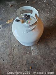 MaxSold Auction: 20 lb Propane Cylinder with Integrated Pressure Gauge - Toronto (Ontario, Canada) SELLER MANAGED Moving Online Auction - Enfield Avenue