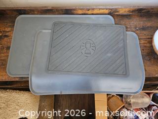 MaxSold Auction: AmazonBasics Silicone Rubber Mat, Gray - Lot of 3 - Toronto (Ontario, Canada) SELLER MANAGED Moving Online Auction - Enfield Avenue