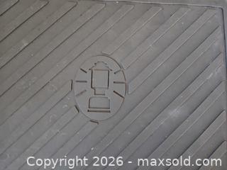 MaxSold Auction: AmazonBasics Silicone Rubber Mat, Gray - Lot of 3 - Toronto (Ontario, Canada) SELLER MANAGED Moving Online Auction - Enfield Avenue