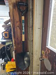MaxSold Auction: Anvil Round Point D-Grip Shovel, Wooden Handle, Powder-Coated Steel - Toronto (Ontario, Canada) SELLER MANAGED Moving Online Auction - Enfield Avenue
