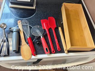 MaxSold Auction: Betty Crocker 10+ Piece Red & Silver Kitchen Utensil Set - Toronto (Ontario, Canada) SELLER MANAGED Moving Online Auction - Enfield Avenue