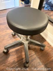 MaxSold Auction: Black Faux Leather Swivel Rolling Stool with 5-Star Base - Toronto (Ontario, Canada) SELLER MANAGED Moving Online Auction - Enfield Avenue