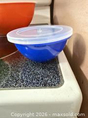 MaxSold Auction: Canadian Tire Plastic Mixing Bowls, 6-Piece Multicolor with Lids - Toronto (Ontario, Canada) SELLER MANAGED Moving Online Auction - Enfield Avenue