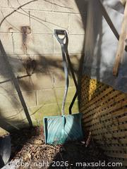 MaxSold Auction: Certified Wheelbarrow with Multiple Garden Tools, Black - Toronto (Ontario, Canada) SELLER MANAGED Moving Online Auction - Enfield Avenue