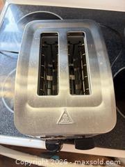 MaxSold Auction: Cuisinart 2-Slice Stainless Steel Toaster - Toronto (Ontario, Canada) SELLER MANAGED Moving Online Auction - Enfield Avenue