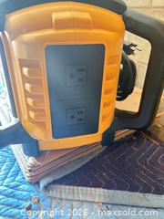 MaxSold Auction: DeWalt DCR025 (20V Max) Jobsite Radio - Toronto (Ontario, Canada) SELLER MANAGED Moving Online Auction - Enfield Avenue