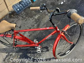 MaxSold Auction: Diamondback City/Commuter Bicycle — 7-Speed, Red - Toronto (Ontario, Canada) SELLER MANAGED Moving Online Auction - Enfield Avenue