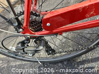 MaxSold Auction: Diamondback City/Commuter Bicycle — 7-Speed, Red - Toronto (Ontario, Canada) SELLER MANAGED Moving Online Auction - Enfield Avenue