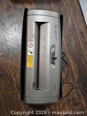 MaxSold Auction: GBC SC30 Paper Shredder - Cross-Cut, 6-Sheet Capacity - Toronto (Ontario, Canada) SELLER MANAGED Moving Online Auction - Enfield Avenue